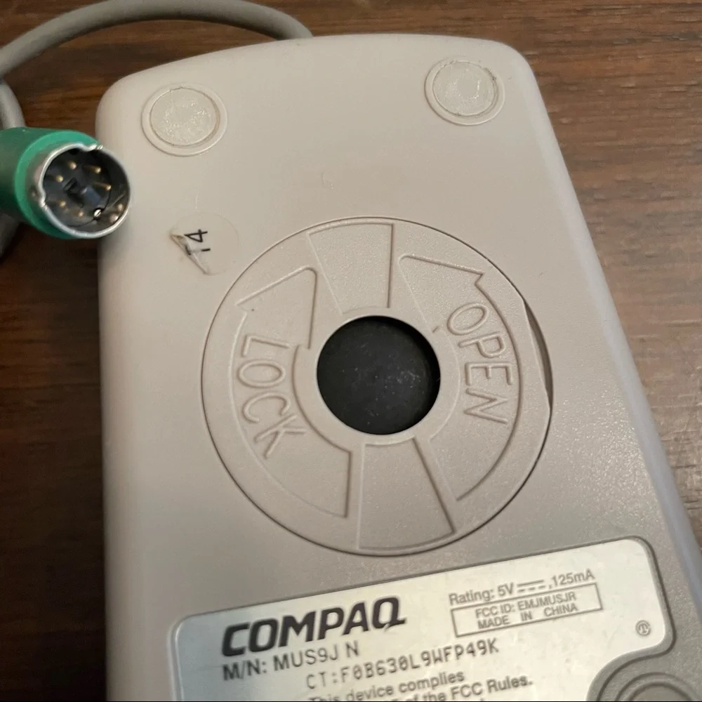Compaq MUS9JN 2-Button trackball computer mouse wired vintage
